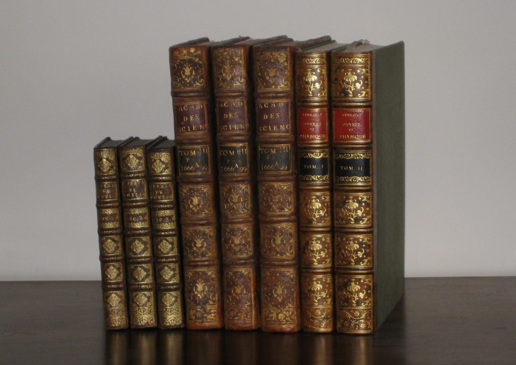 Bibliophilie et sciences: Pierre et Claude Perrault, frères de Charles Perrault