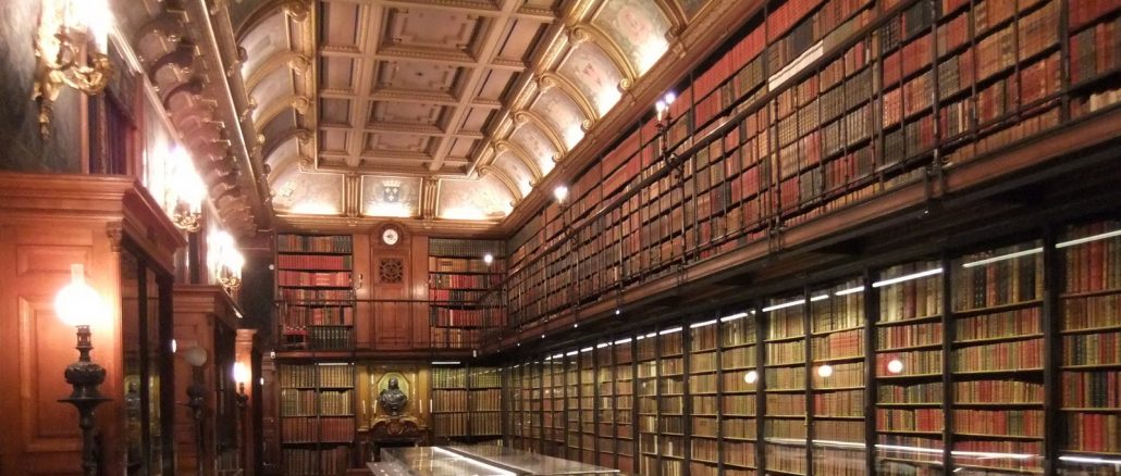 La bibliothèque du château de Chantilly répond avec élégance à l’exposition “Gaston Fébus prince Soleil » du Musée de Cluny