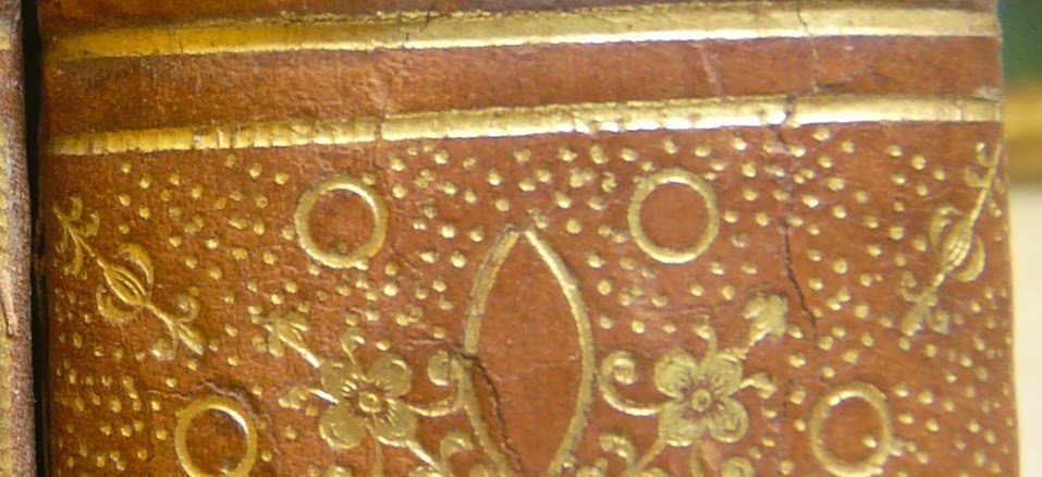 Un relieur méconnu: Le Comte de Caumont, un nom qui cache son jeu, un « ex-libris » trompeur.