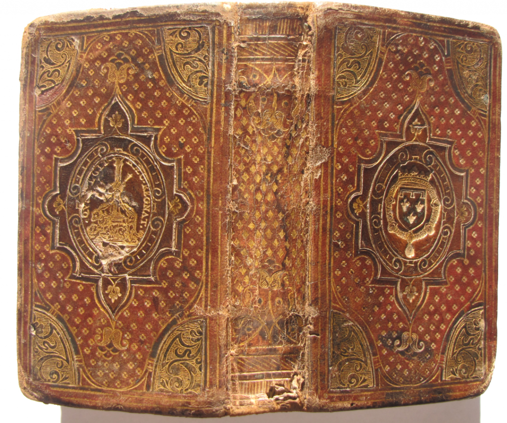 Dans la bibliothèque des bibliophiles du Blog: le dernier achat de PhilippeM, un ouvrage de Justin, édité chez Gryphe, 1551, et relié pour Henri III