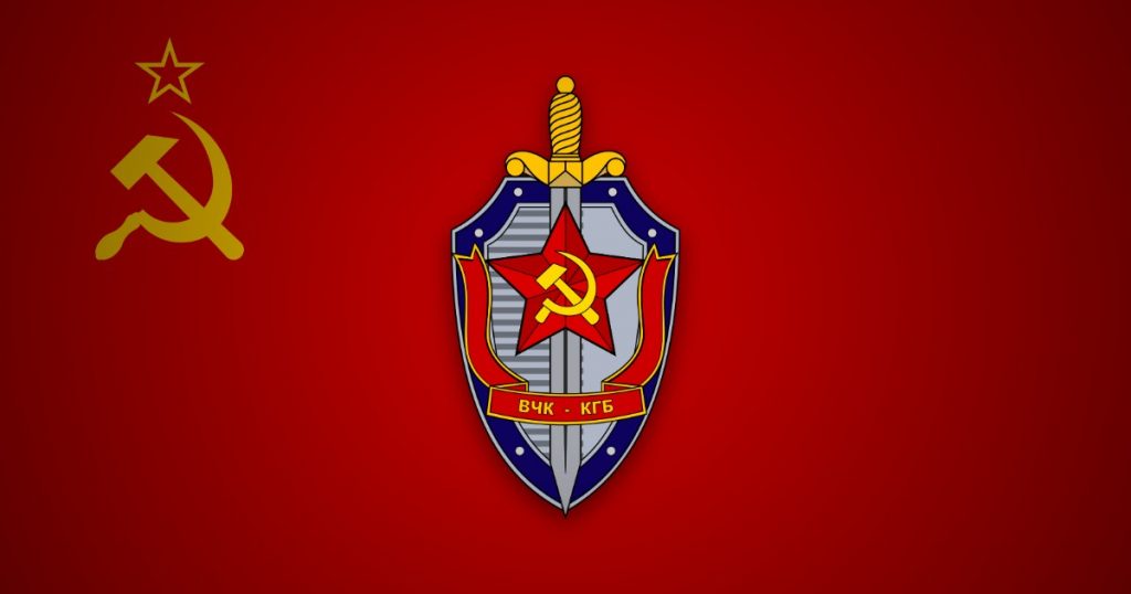 Drapeau de l'URSS et emblème du KGB — illustration de l'opération Pouchkine.