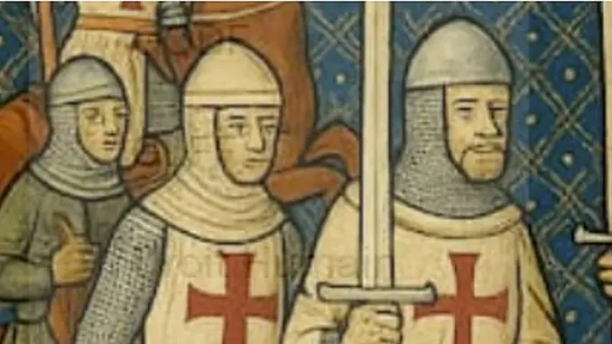 Deux chevaliers du Temple en cotte de mailles et surcot blanc à croix rouge (enluminure médiévale)