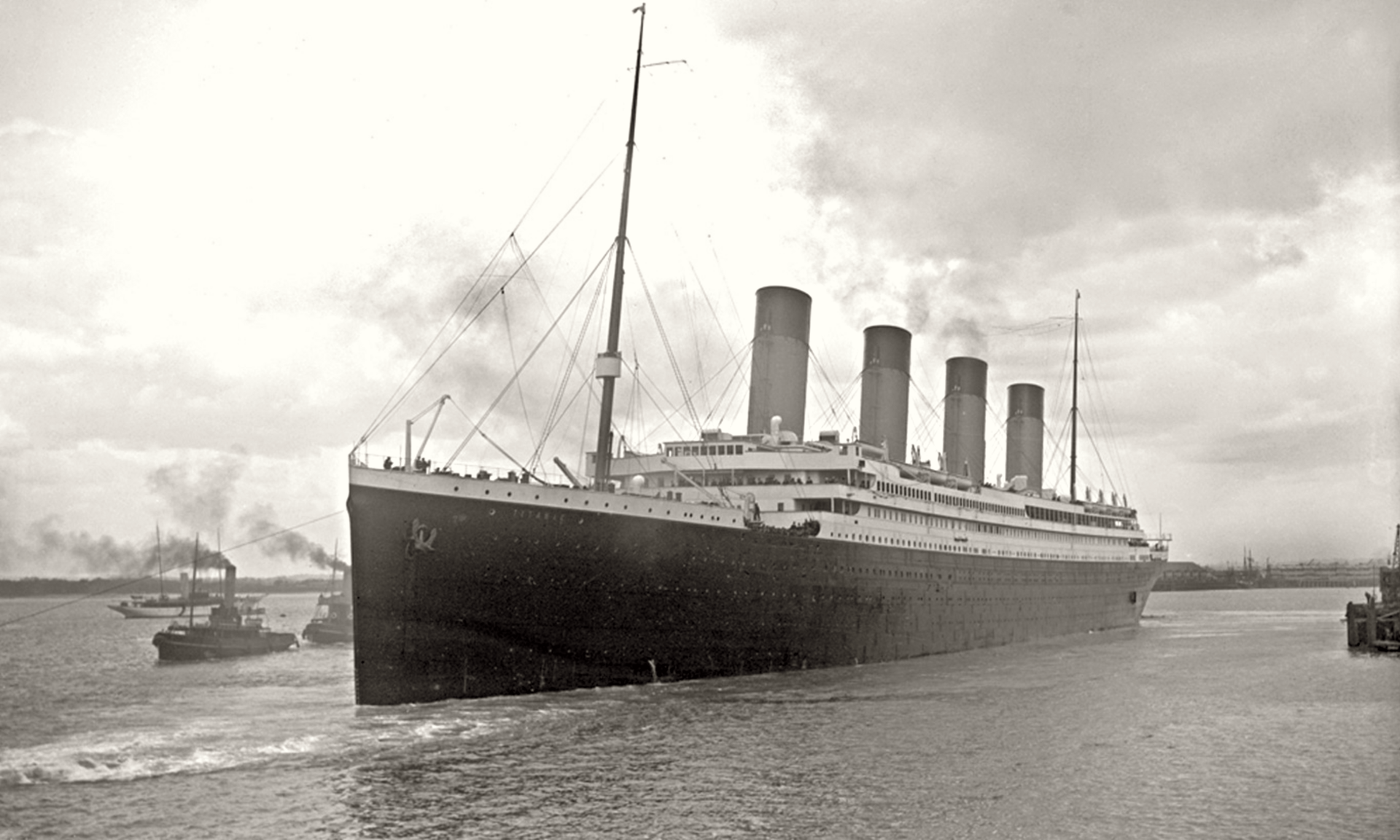 Le paquebot Titanic quittant le port de Southampton en avril 1912